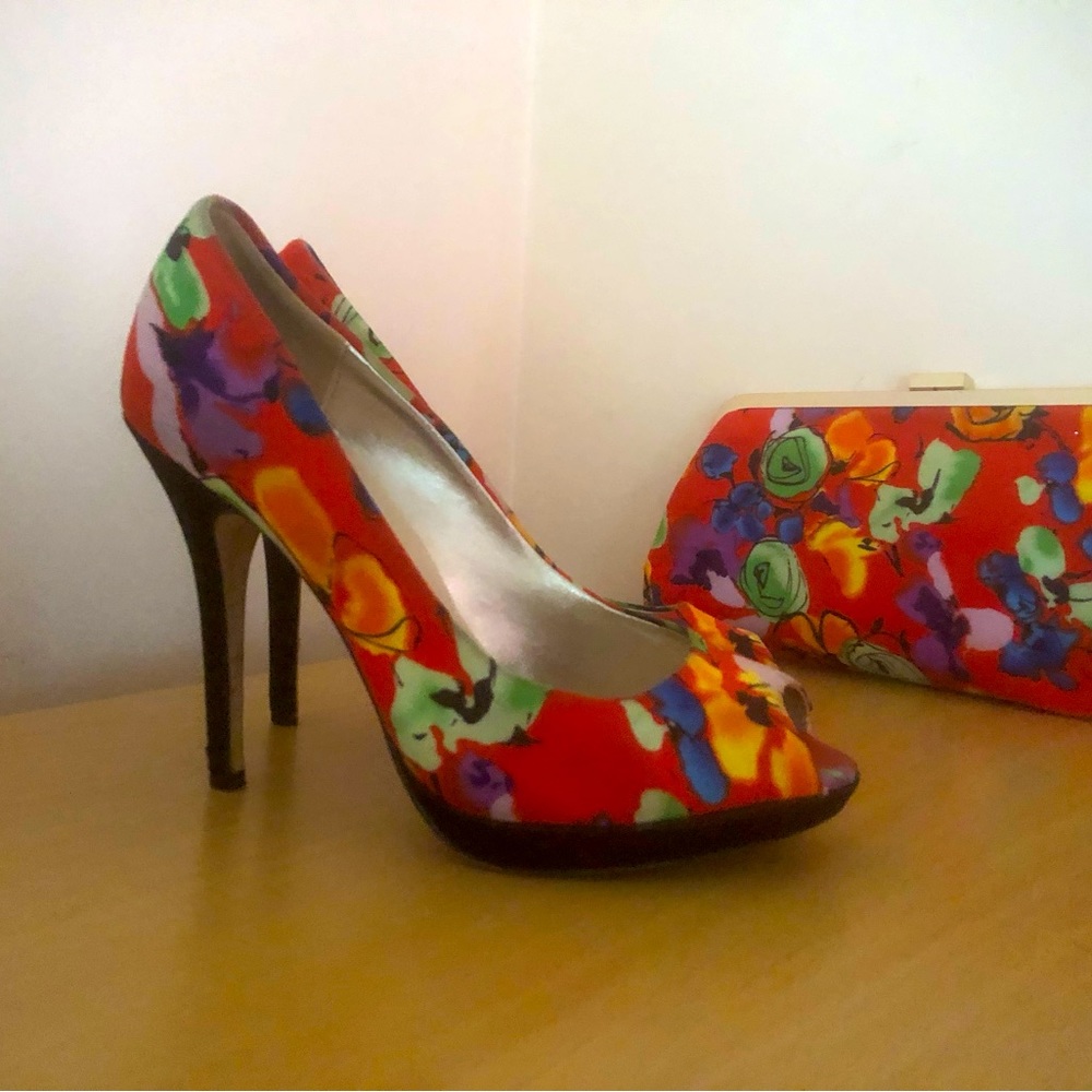 Dune shoes with clutch same fabric
